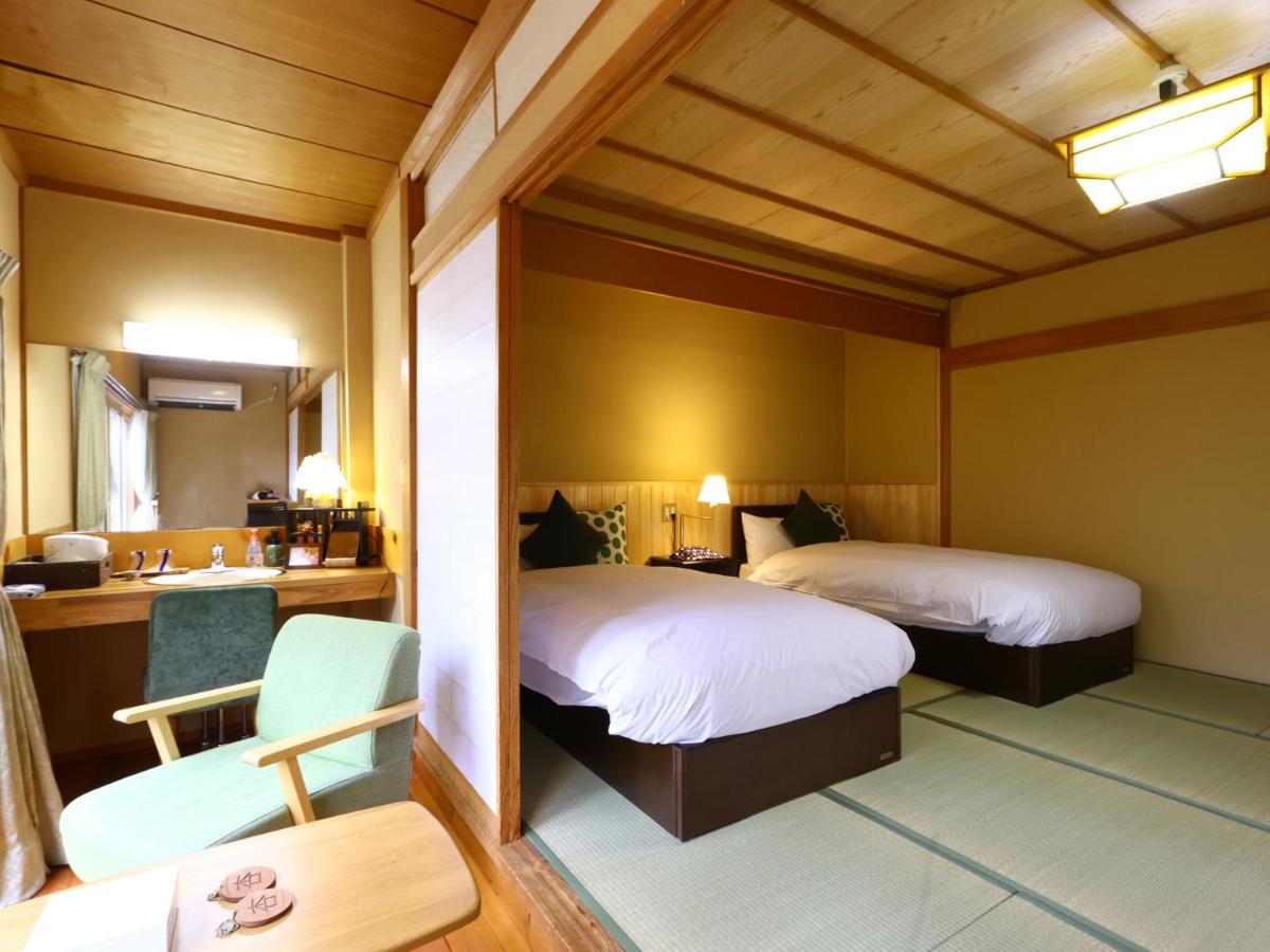 Kamei No Yu Hotel Yamanouchi  Exterior photo