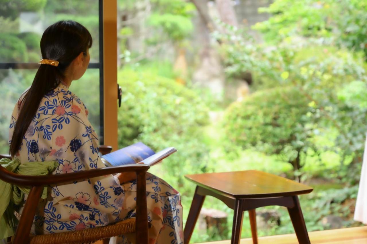 Kamei No Yu Hotel Yamanouchi  Exterior photo